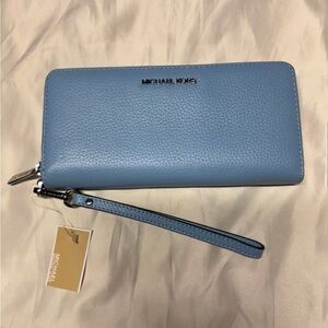 MICHAEL Michael Kors Blue Wallet Pebbled Leather